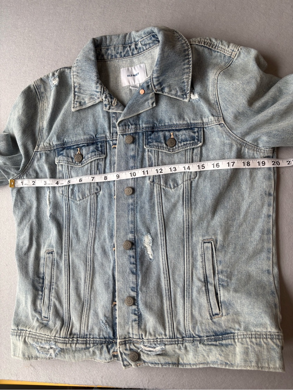 Old Navy Oversized Distressed Denim Jacket Light Wash sz L 100% Cotton - Picture 7 of 12